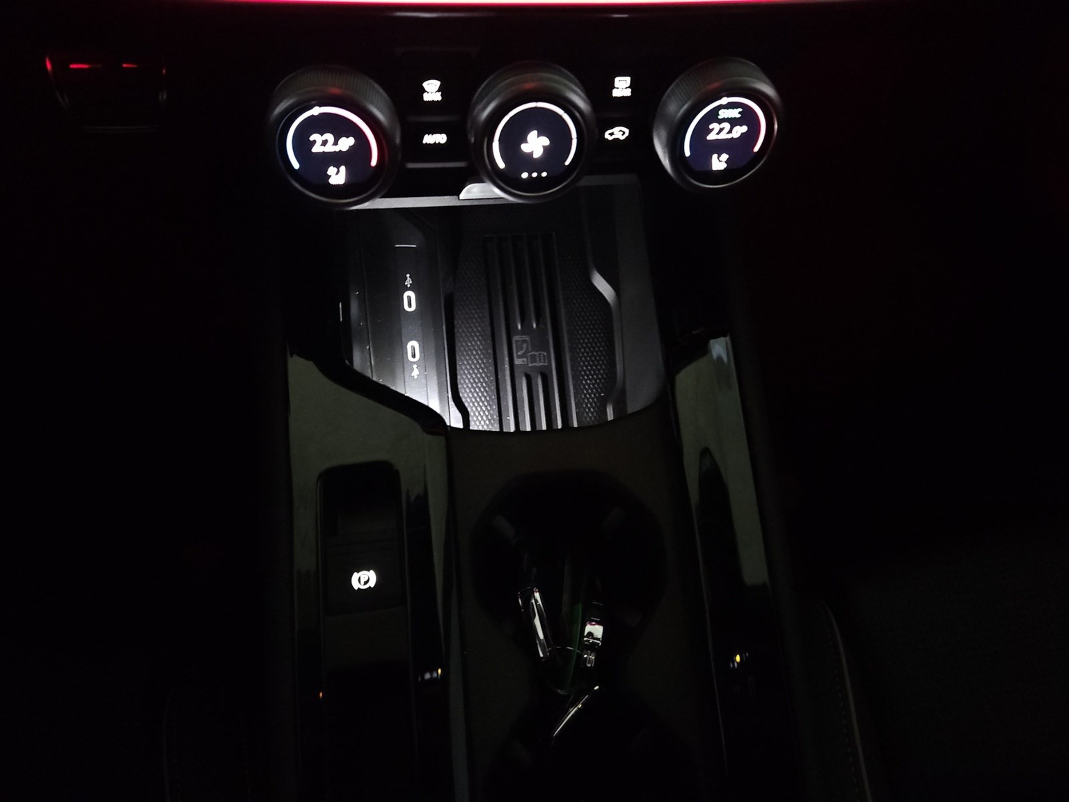 SKODA Superb Combi 2.0 TSI Sportline 4x4 DSG