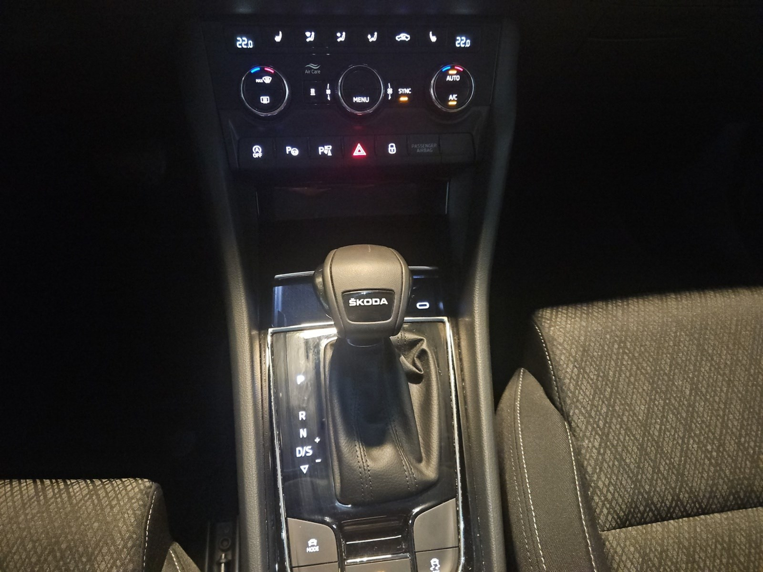 SKODA Karoq 1.5 TSI Style DSG