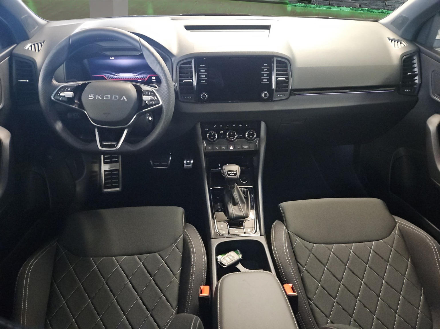 SKODA Karoq 2.0 TSI SportLine 4x4 DSG