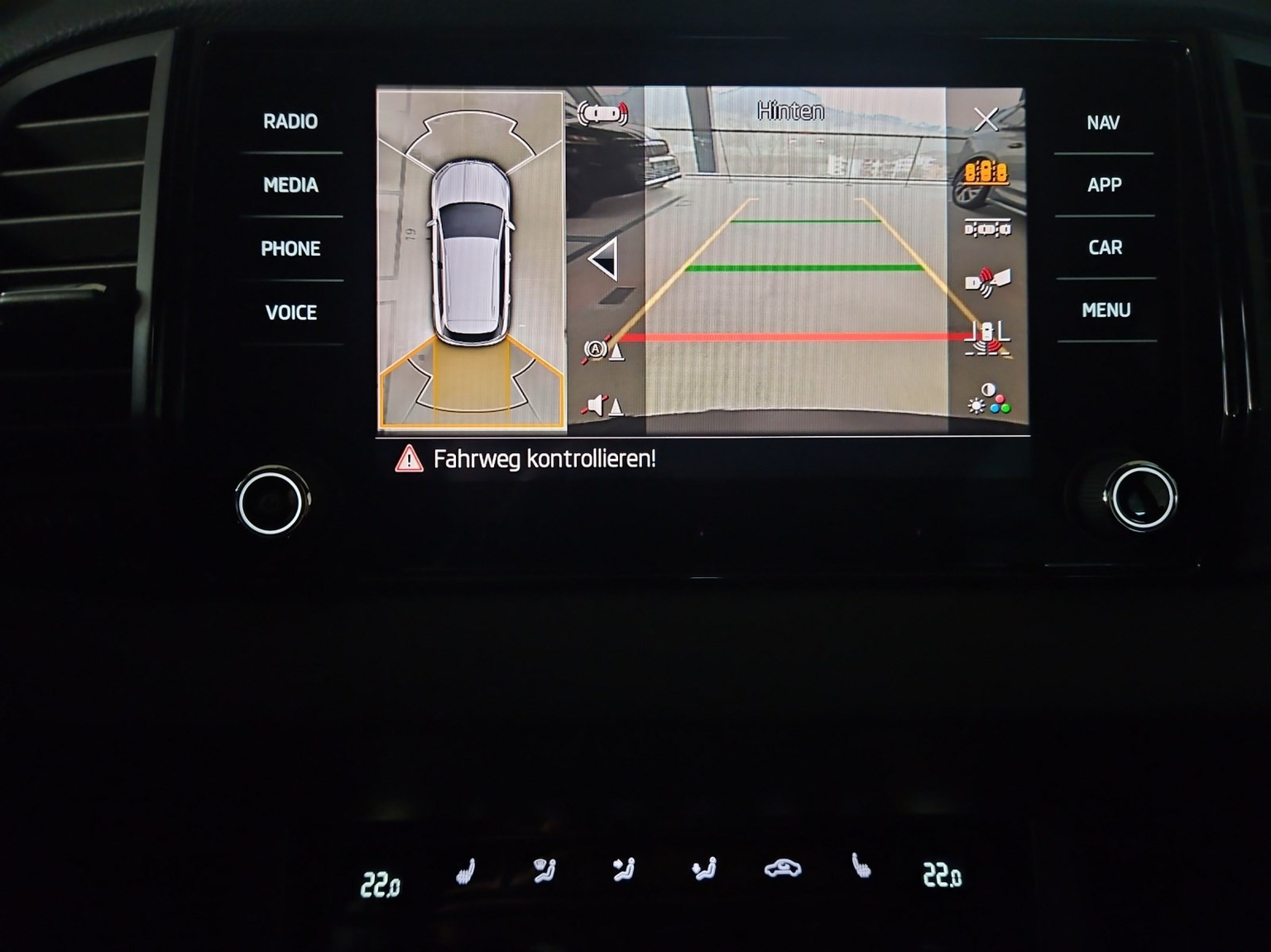 SKODA Karoq 2.0 TSI SportLine 4x4 DSG