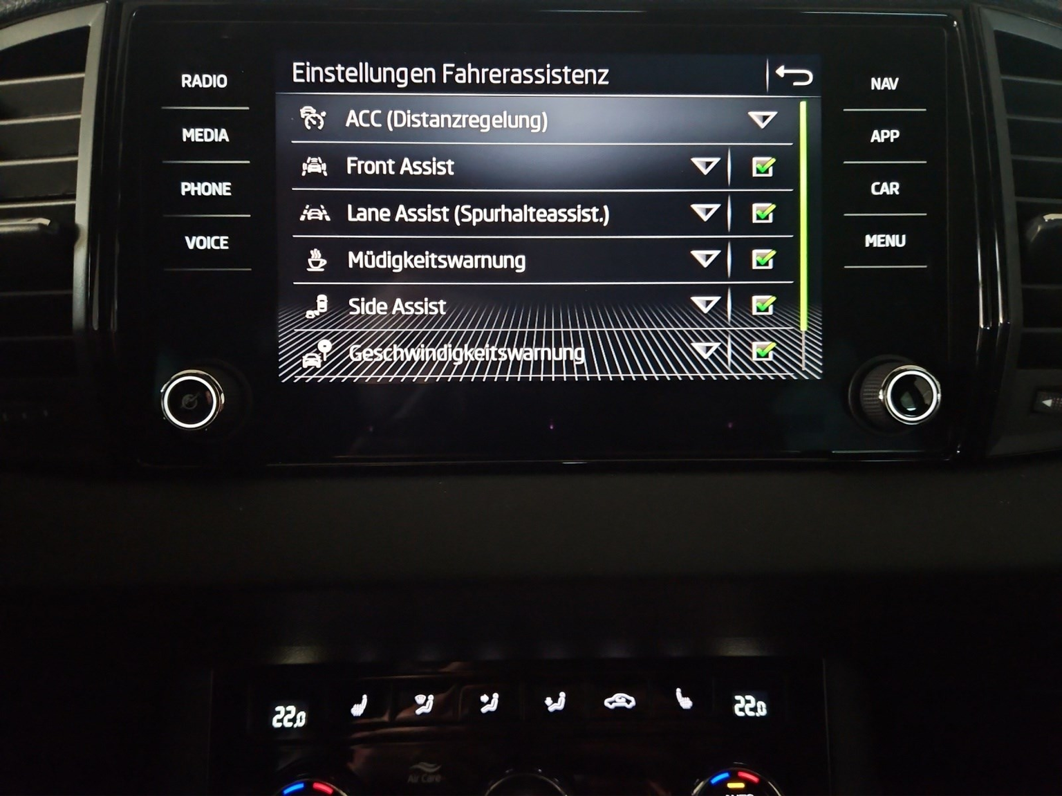 SKODA Karoq 2.0 TSI SportLine 4x4 DSG