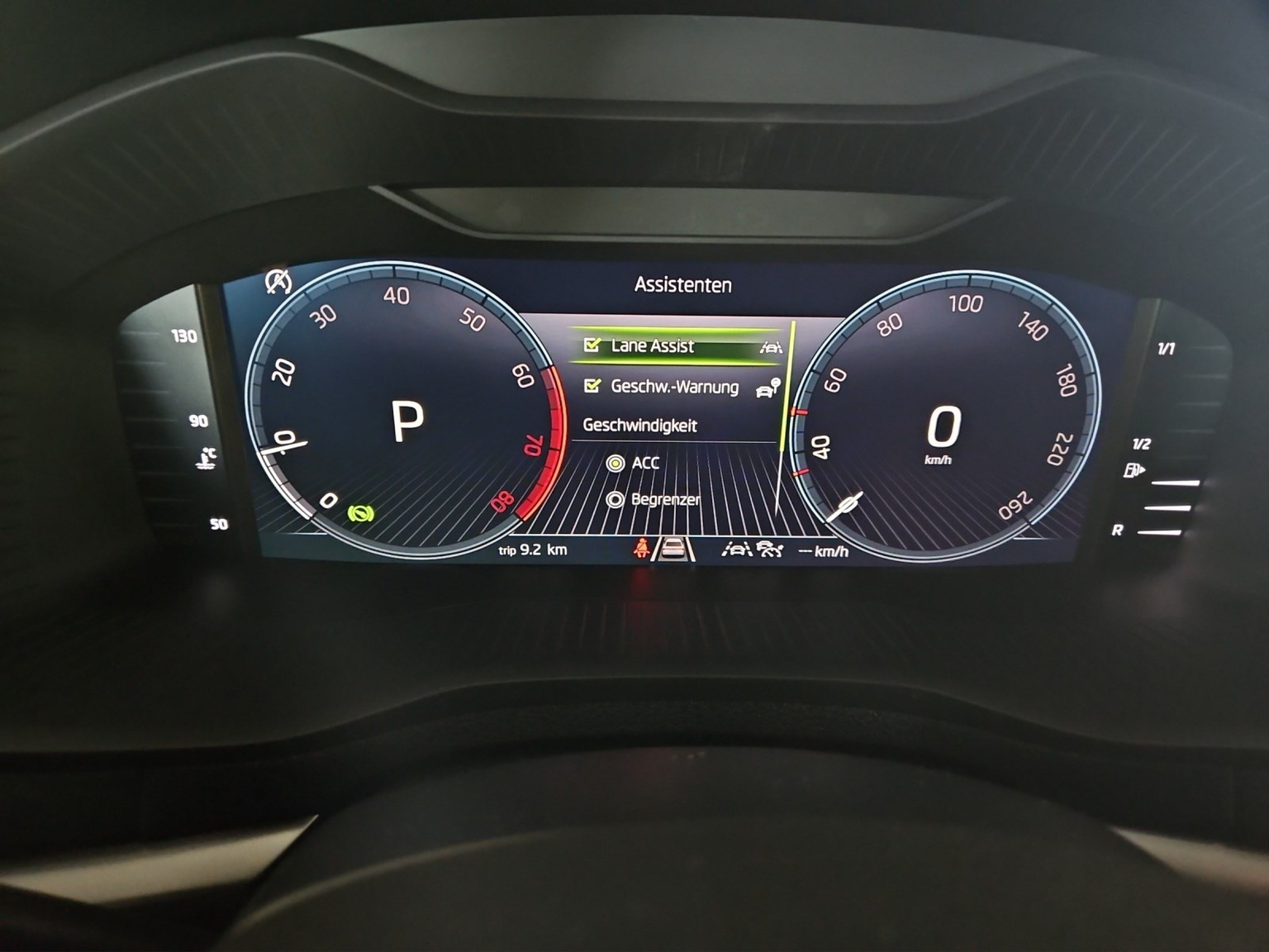 SKODA Karoq 1.5 TSI Selection