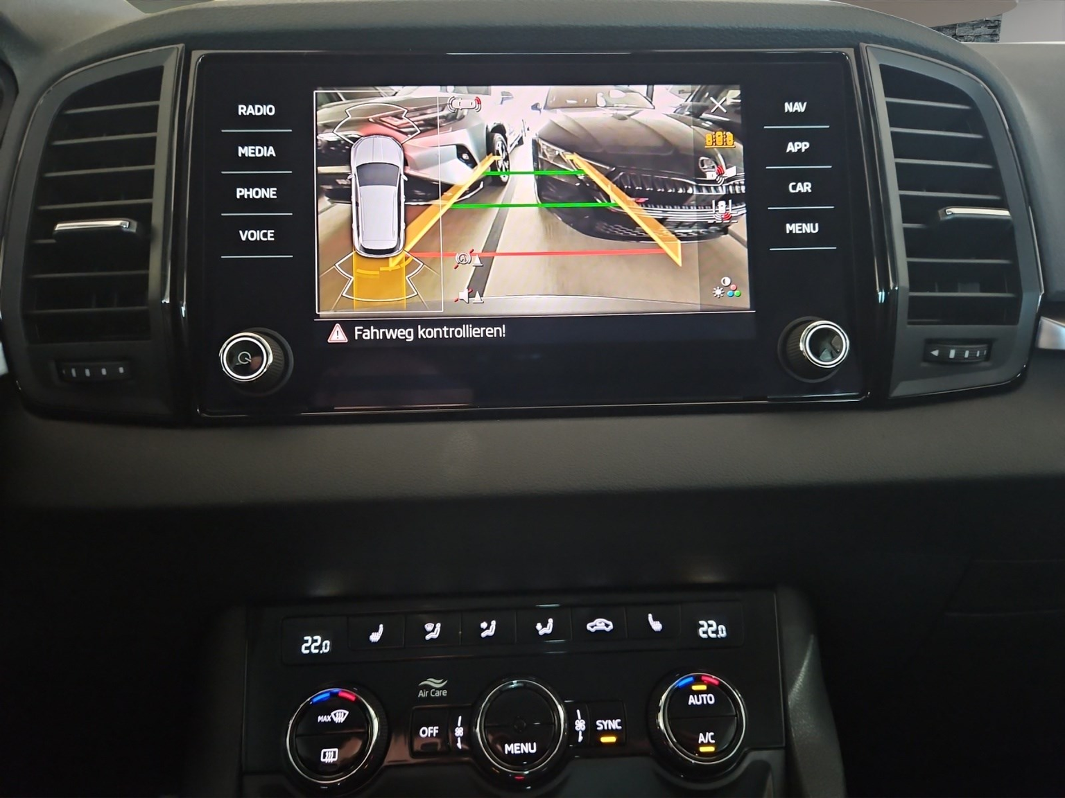 SKODA Karoq 1.5 TSI Selection