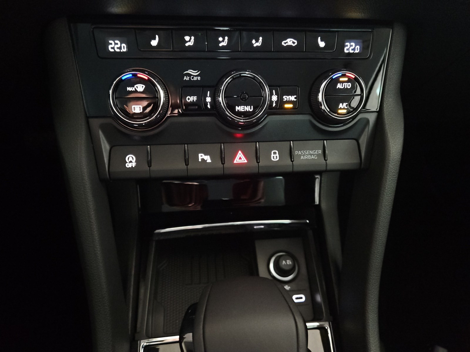 SKODA Karoq 1.5 TSI Selection