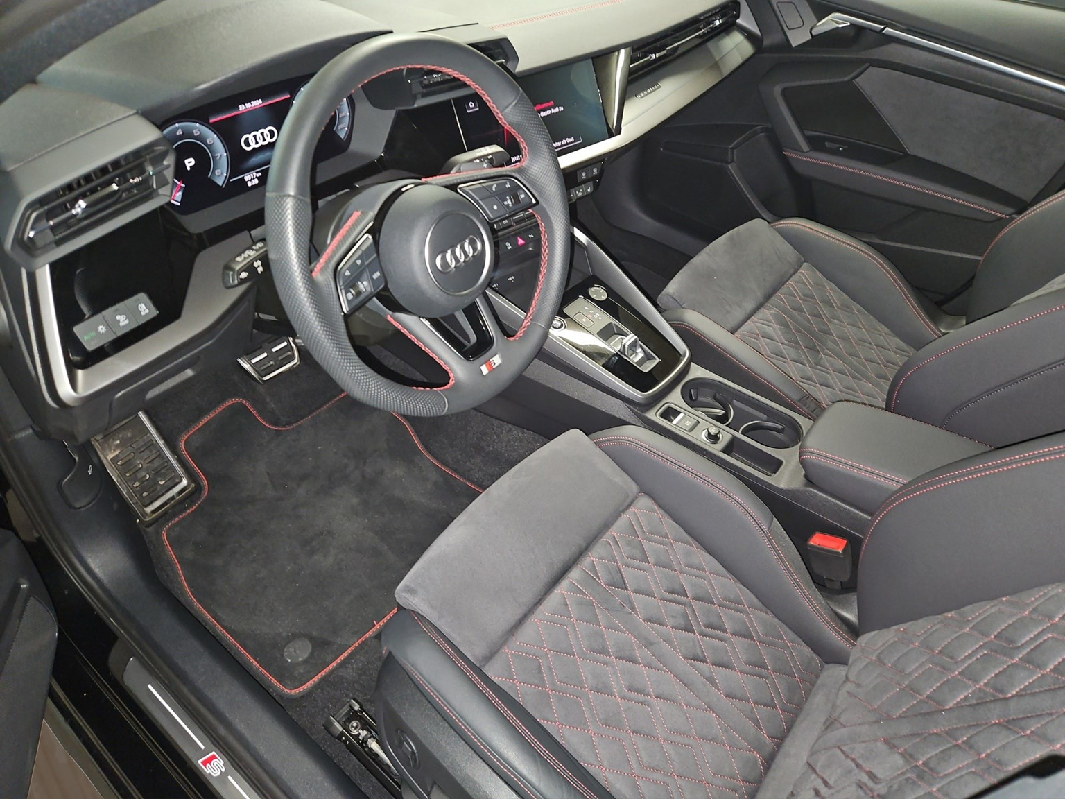 AUDI A3 Sportback 40 TFSI S line quattro