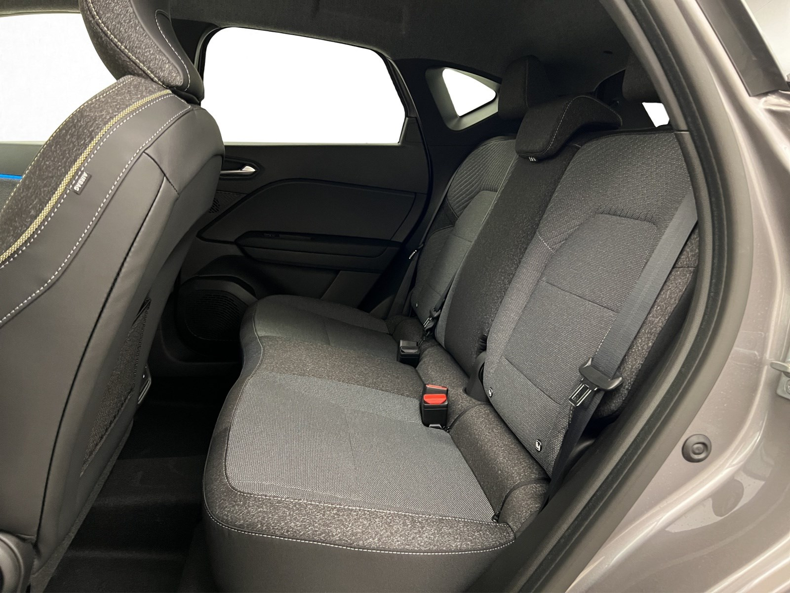 RENAULT Captur 1.6 E-Tech techno full hybrid 145