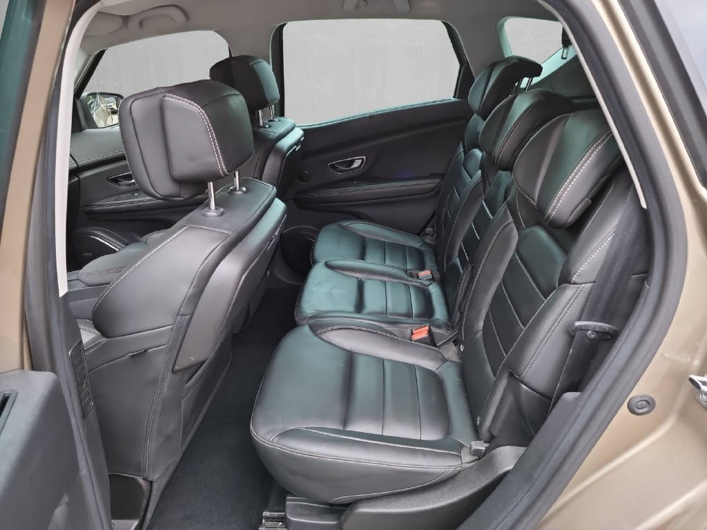 RENAULT Scénic 1.3 TCe 160 Initiale EDC