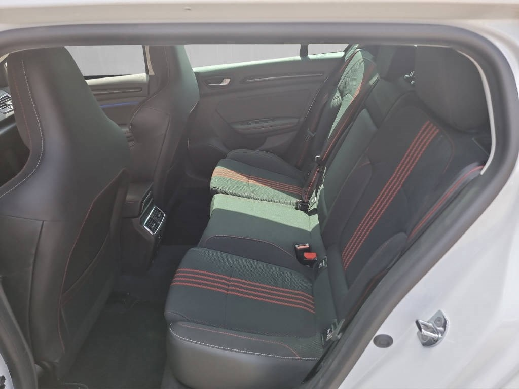 RENAULT Mégane Grandtour 1.6 E-Tech Plug-in R.S. Line