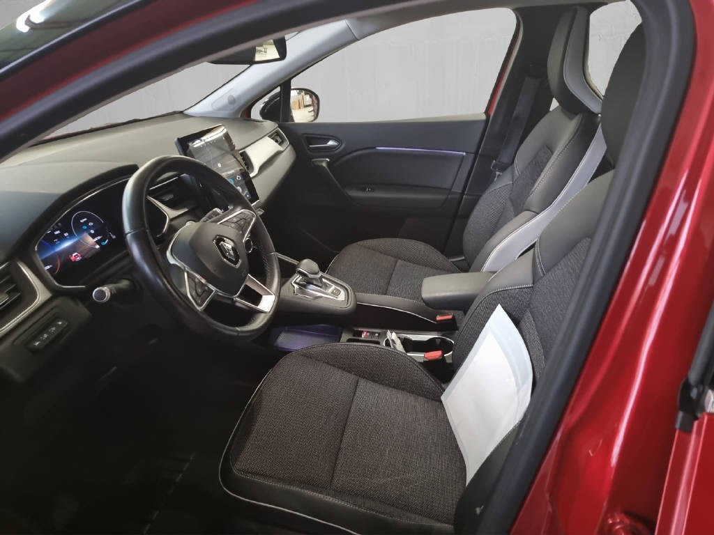 RENAULT Captur 1.6 E-Tech Plug-in Intens