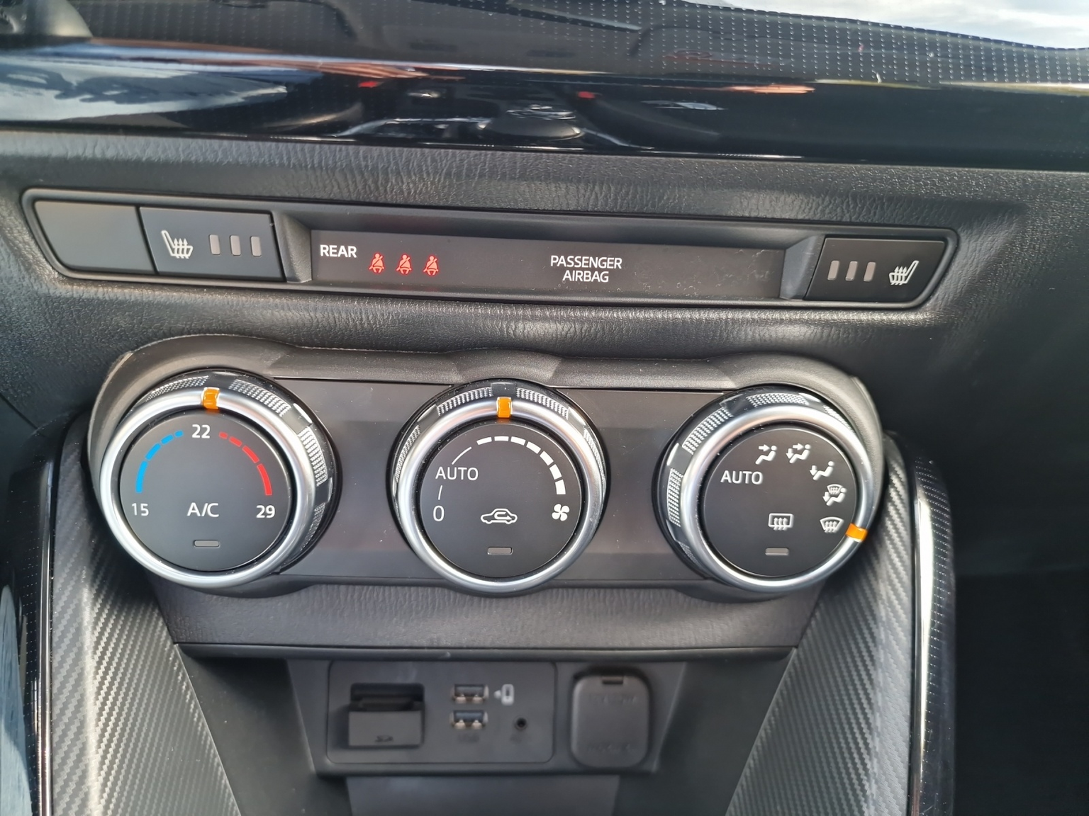 MAZDA 2 G 90 Center-Line A