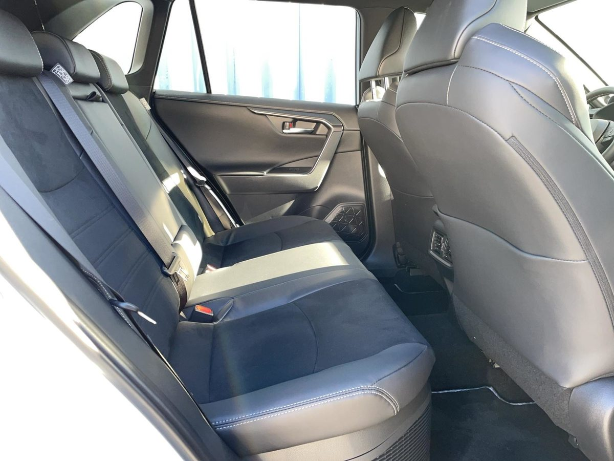 TOYOTA RAV4 2.5 HSD GR Sport