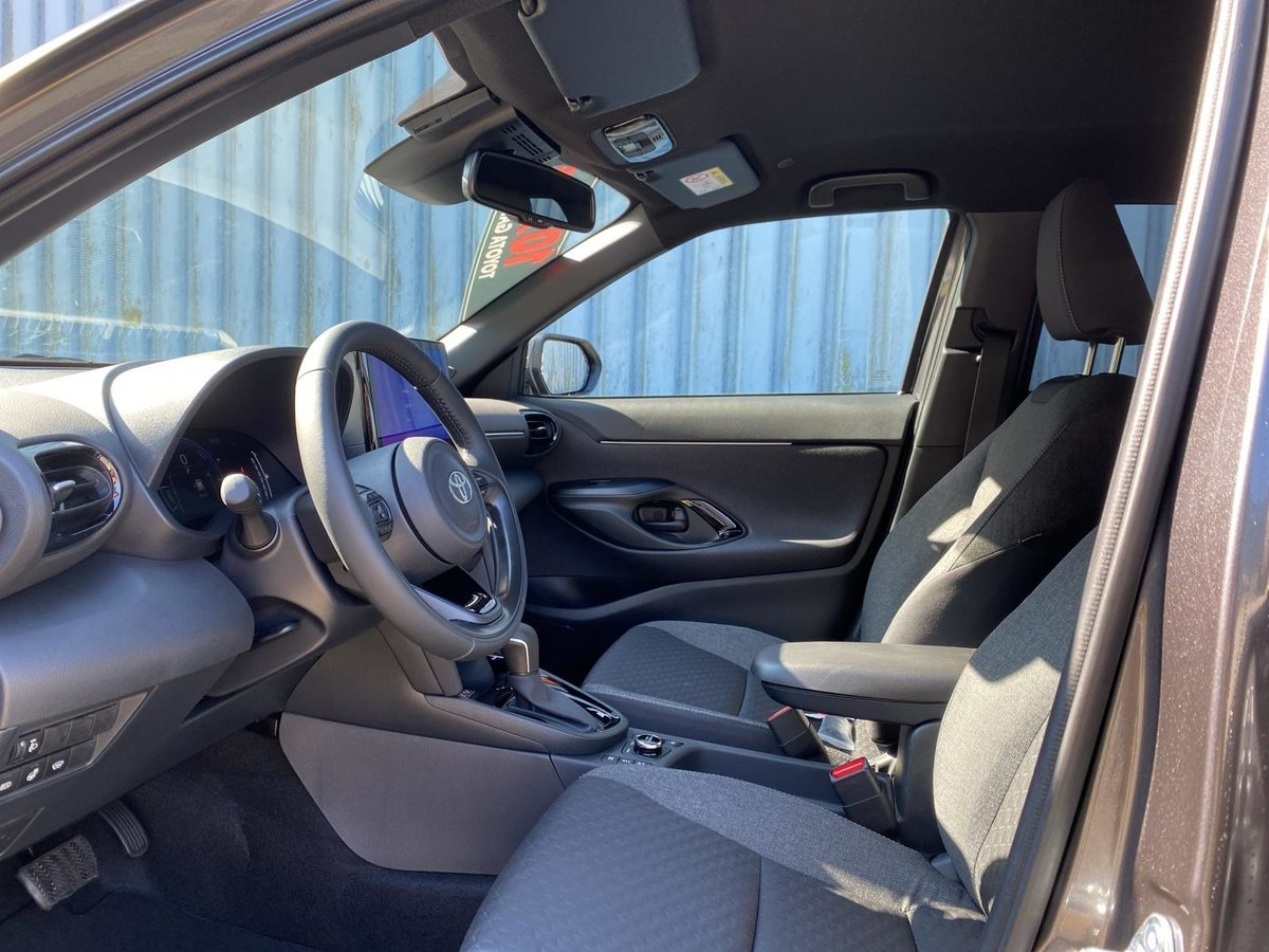 TOYOTA Yaris Cross 1.5 VVT-i HSD Trend AWD-i