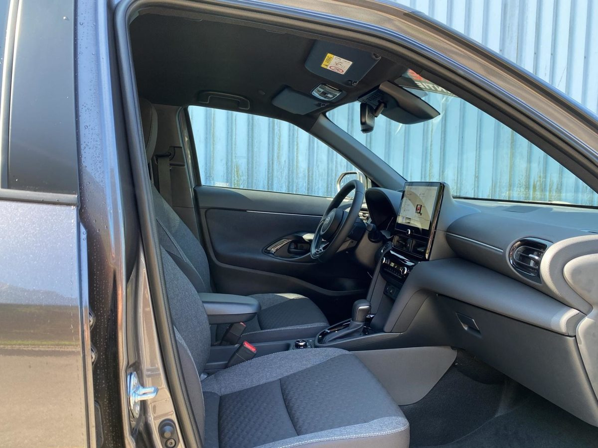 TOYOTA Yaris Cross 1.5 VVT-i HSD Trend AWD-i