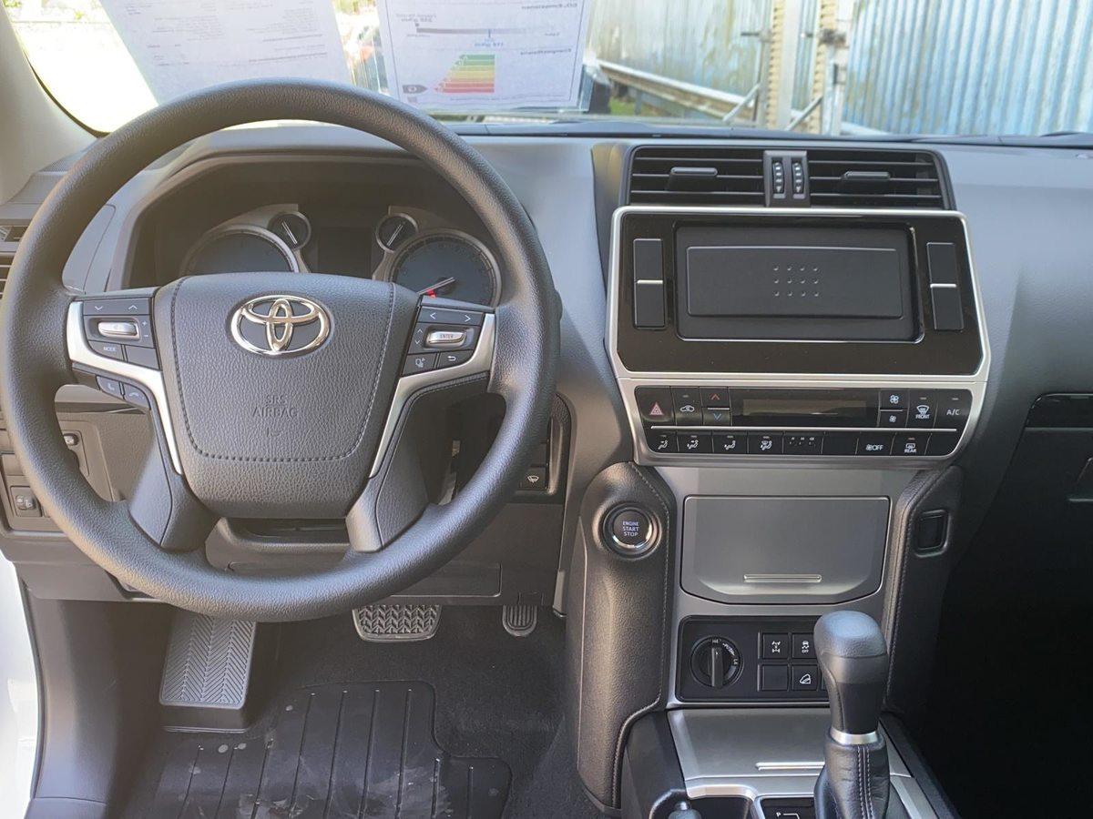 TOYOTA Land Cruiser 2.8 D 204 Active