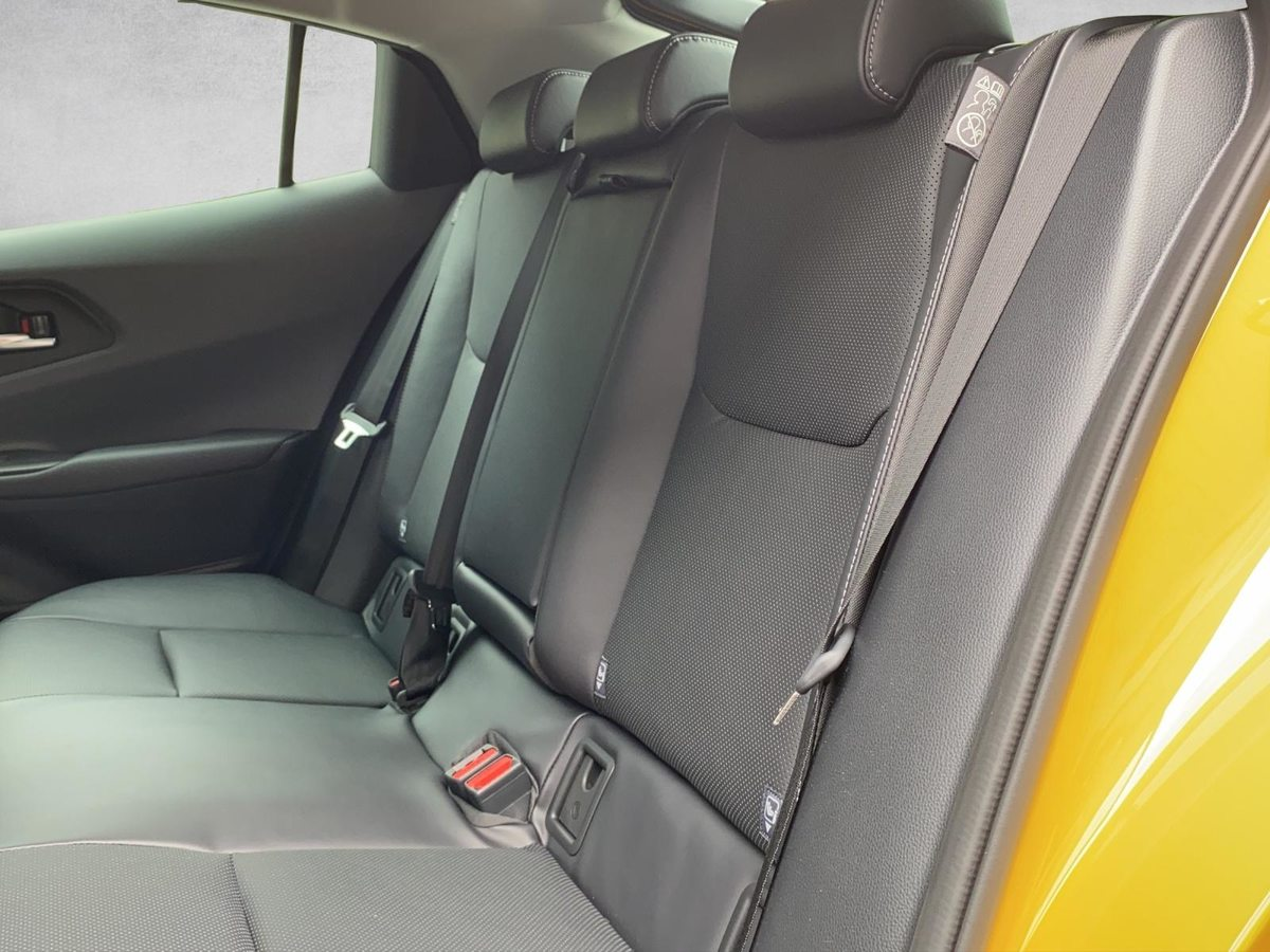 TOYOTA Prius 2.0 Plug-In-Hybrid Premium
