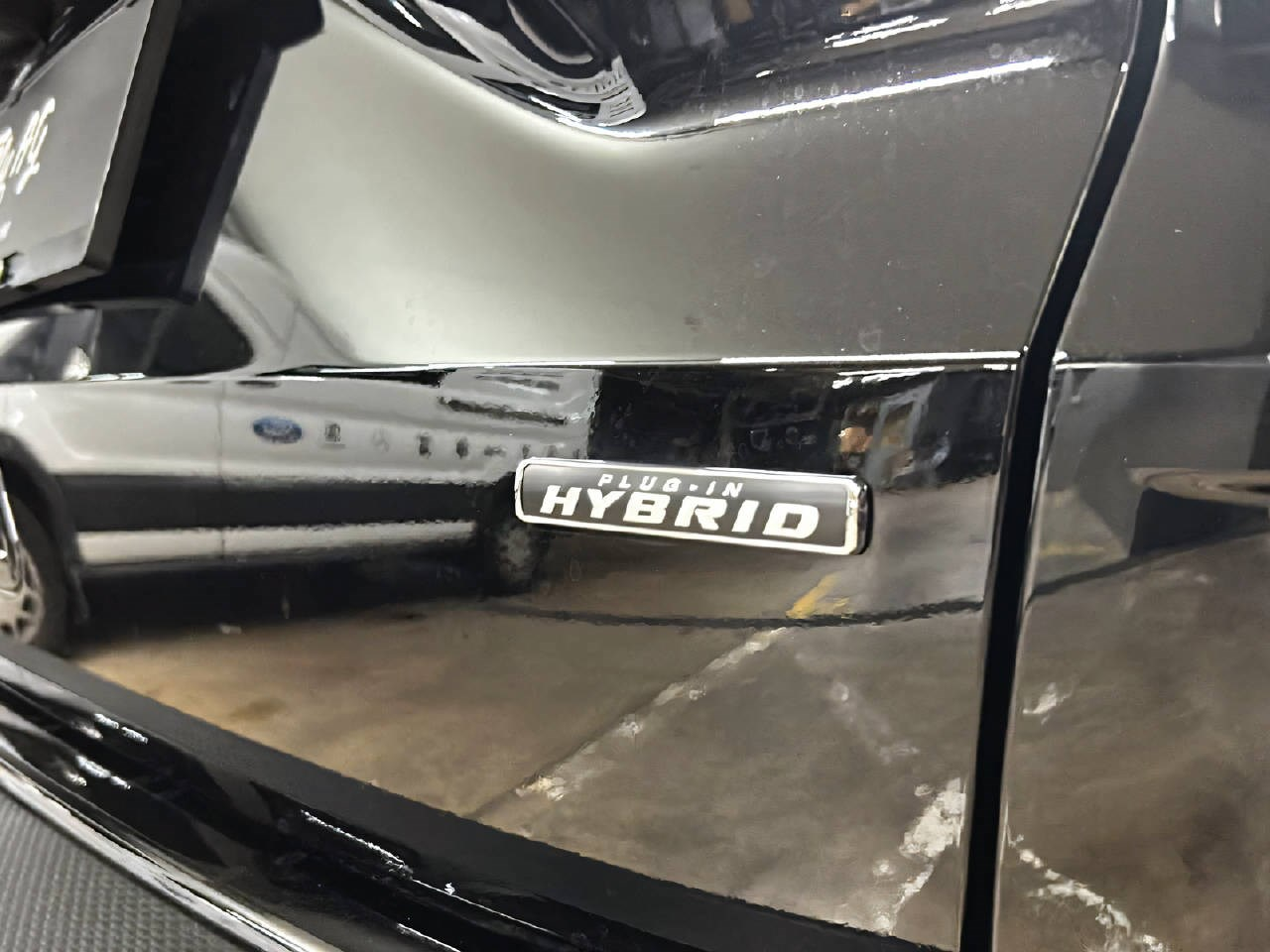 FORD Kuga 2.5 Plug-in Hybrid Titanium X