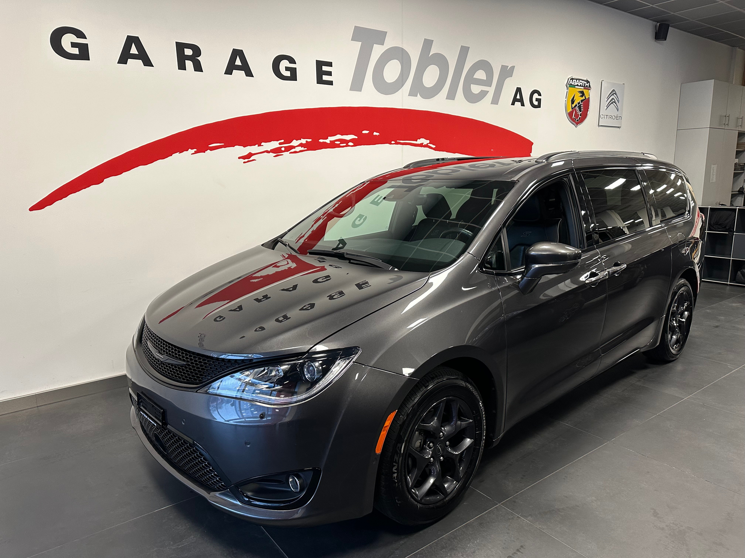 CHRYSLER PACIFICA Limited