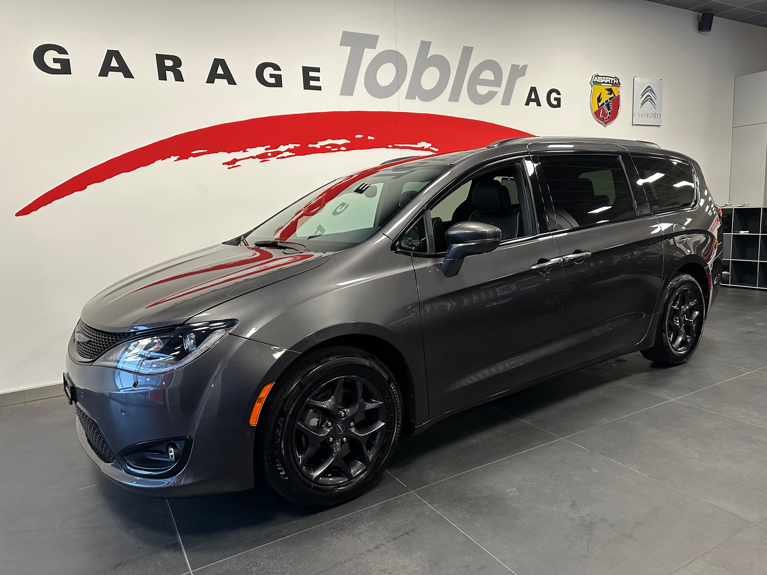 CHRYSLER PACIFICA Limited