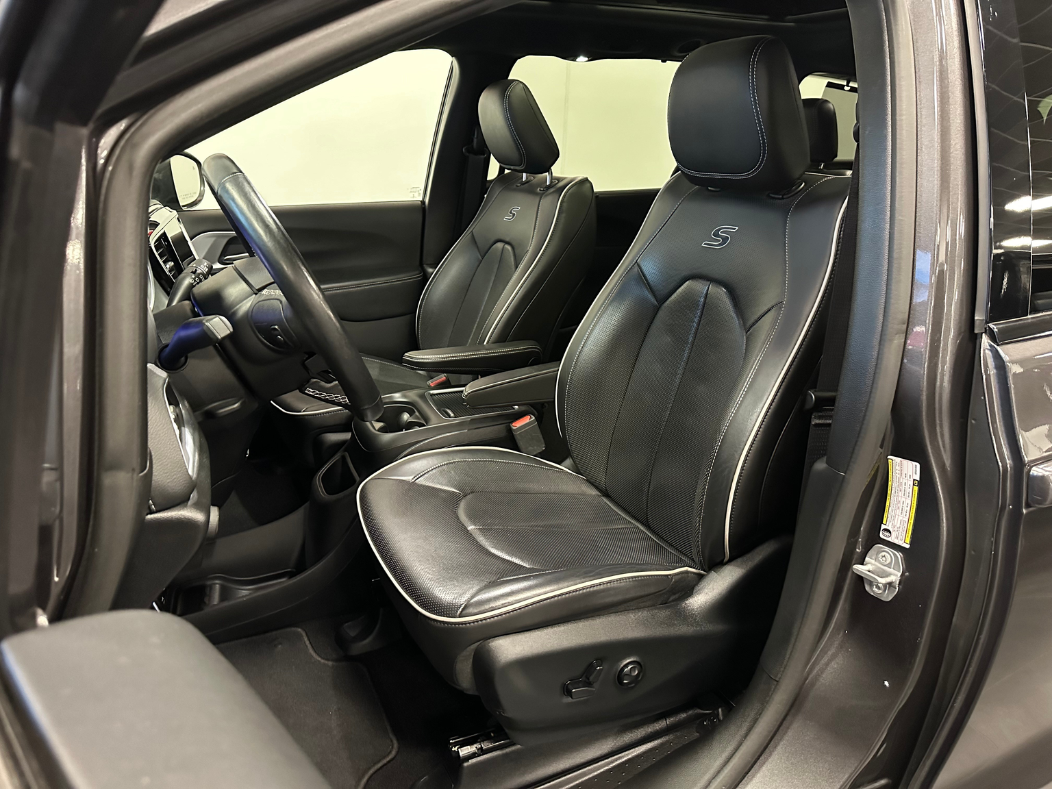 CHRYSLER PACIFICA Limited