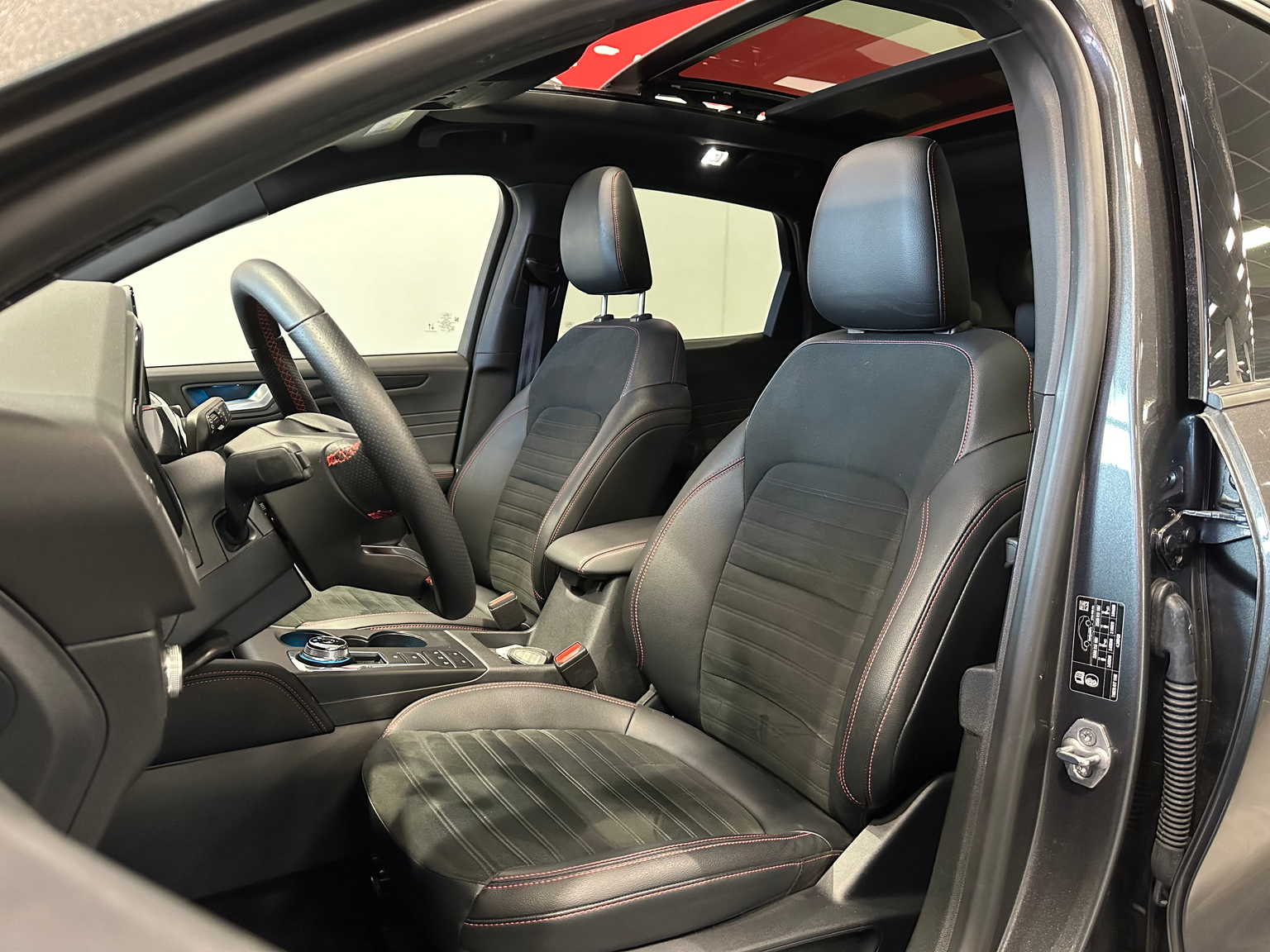 FORD Kuga 2.5 PHEV ST-Line X 2WD