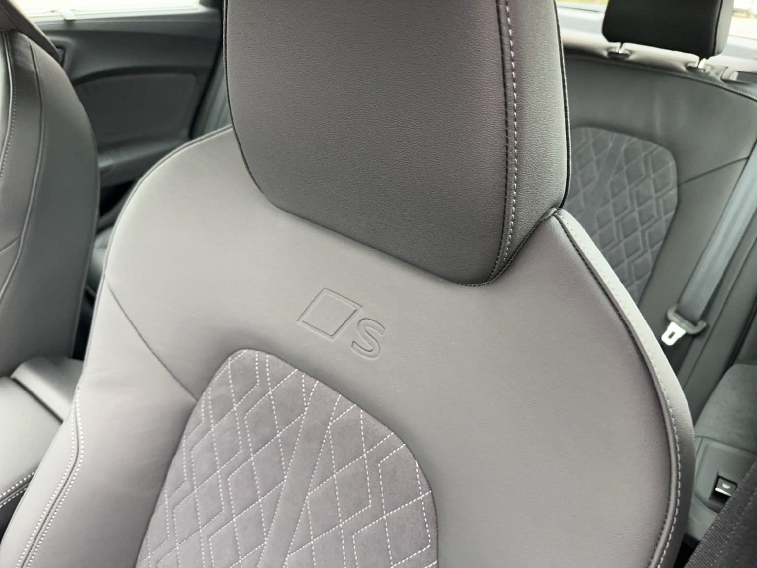AUDI A5 Avant 40 TFSI S-tronic quattro
