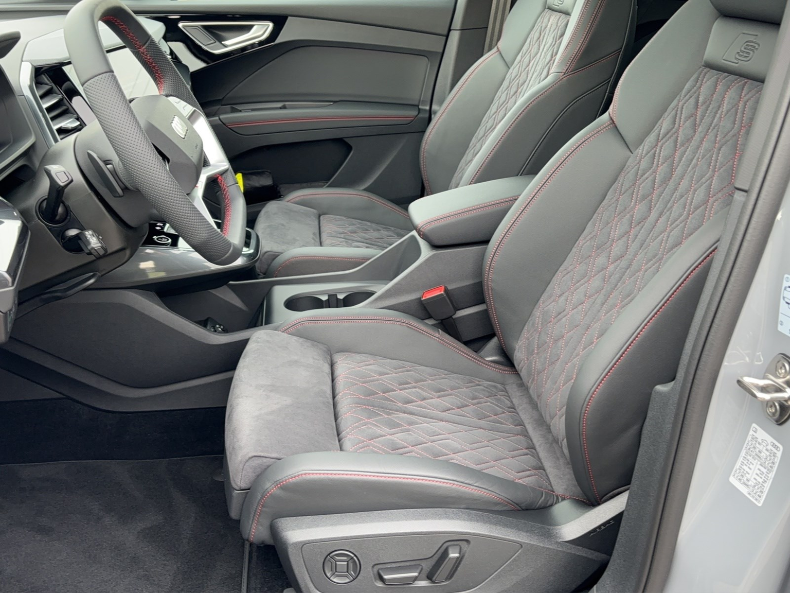 AUDI Q4 Sportback e-tron 55 quattro