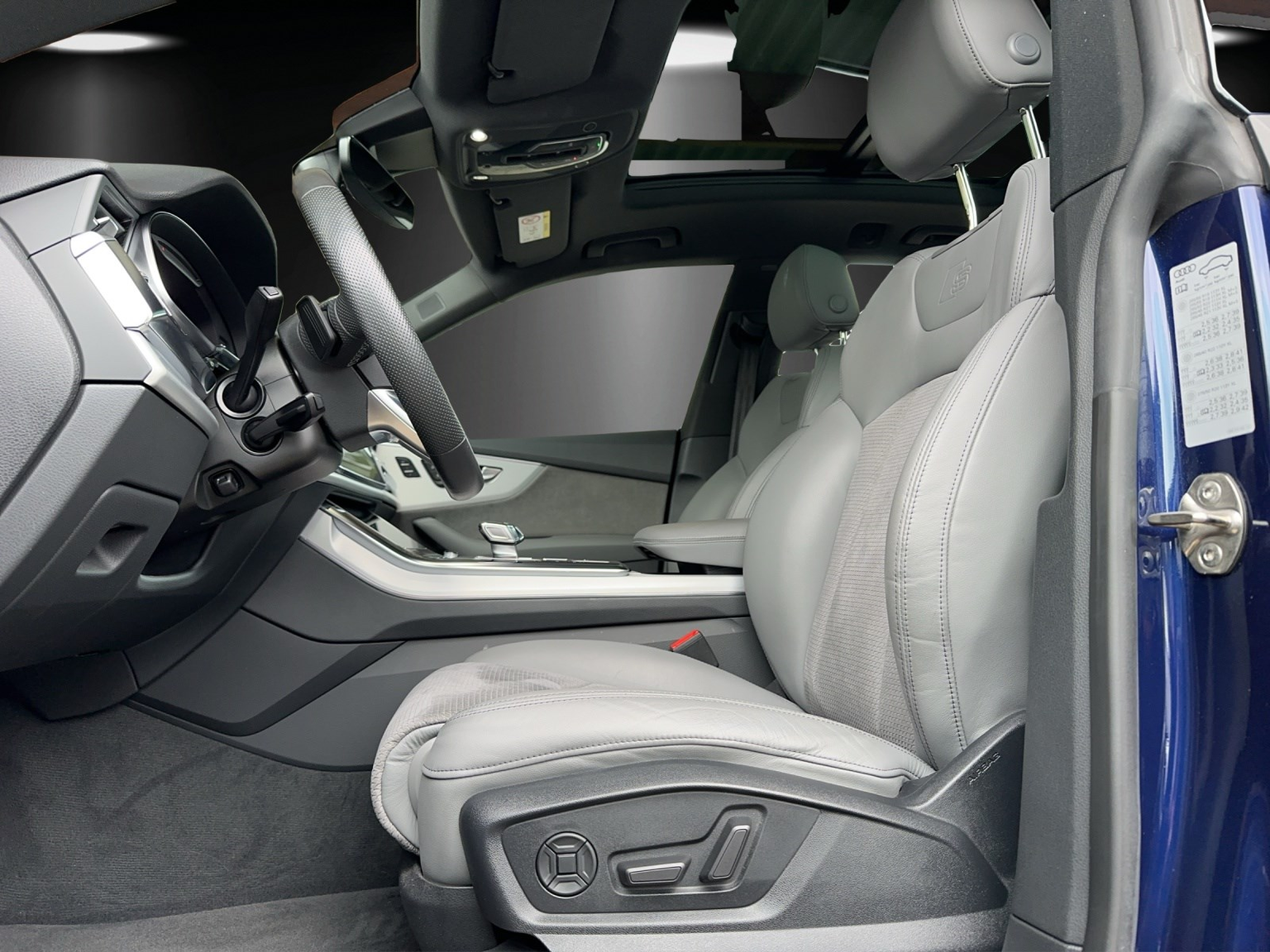 AUDI Q8 60 TFSI e quattro PHEV tiptronic
