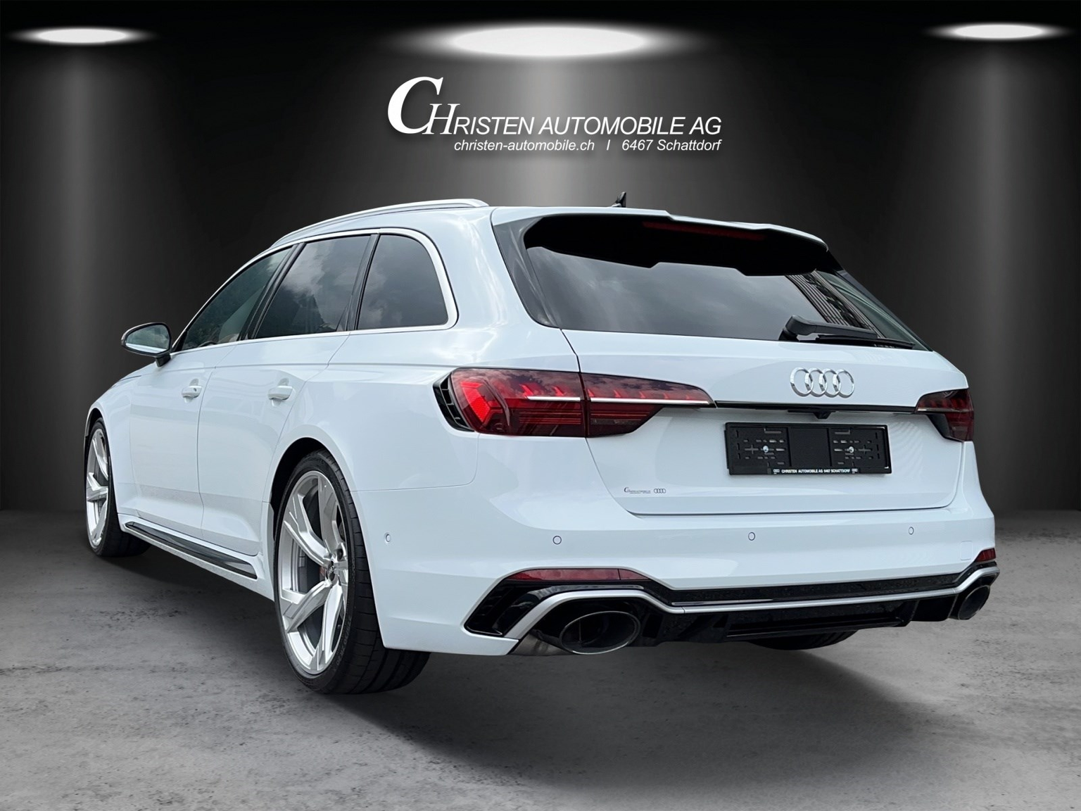 AUDI RS4 Avant quattro tiptronic