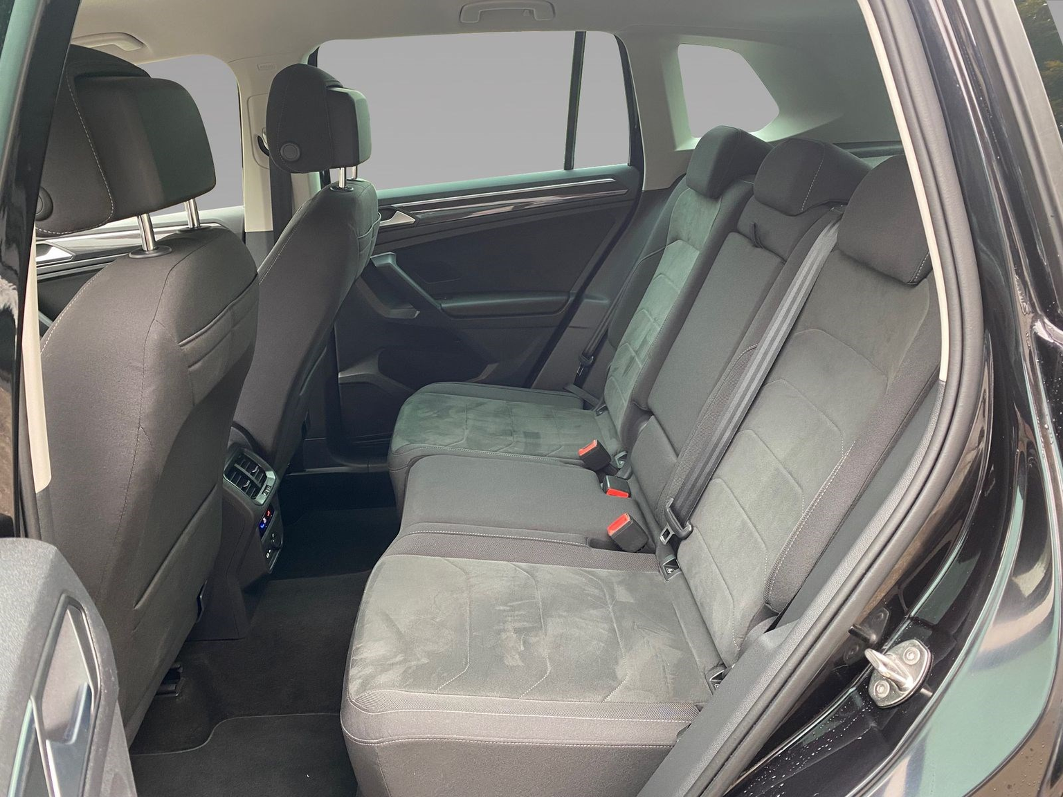 VW Tiguan 2.0TSI Elegance 4Motion DSG