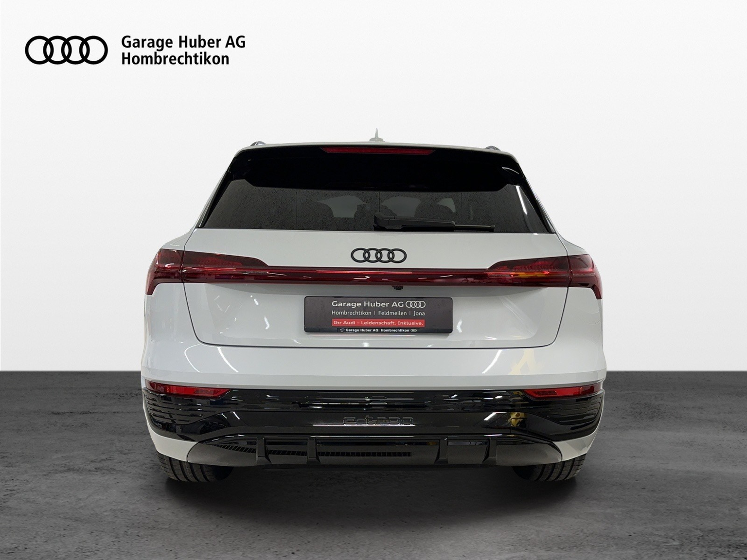 AUDI Q8 50 e-tron Black Edition quattro