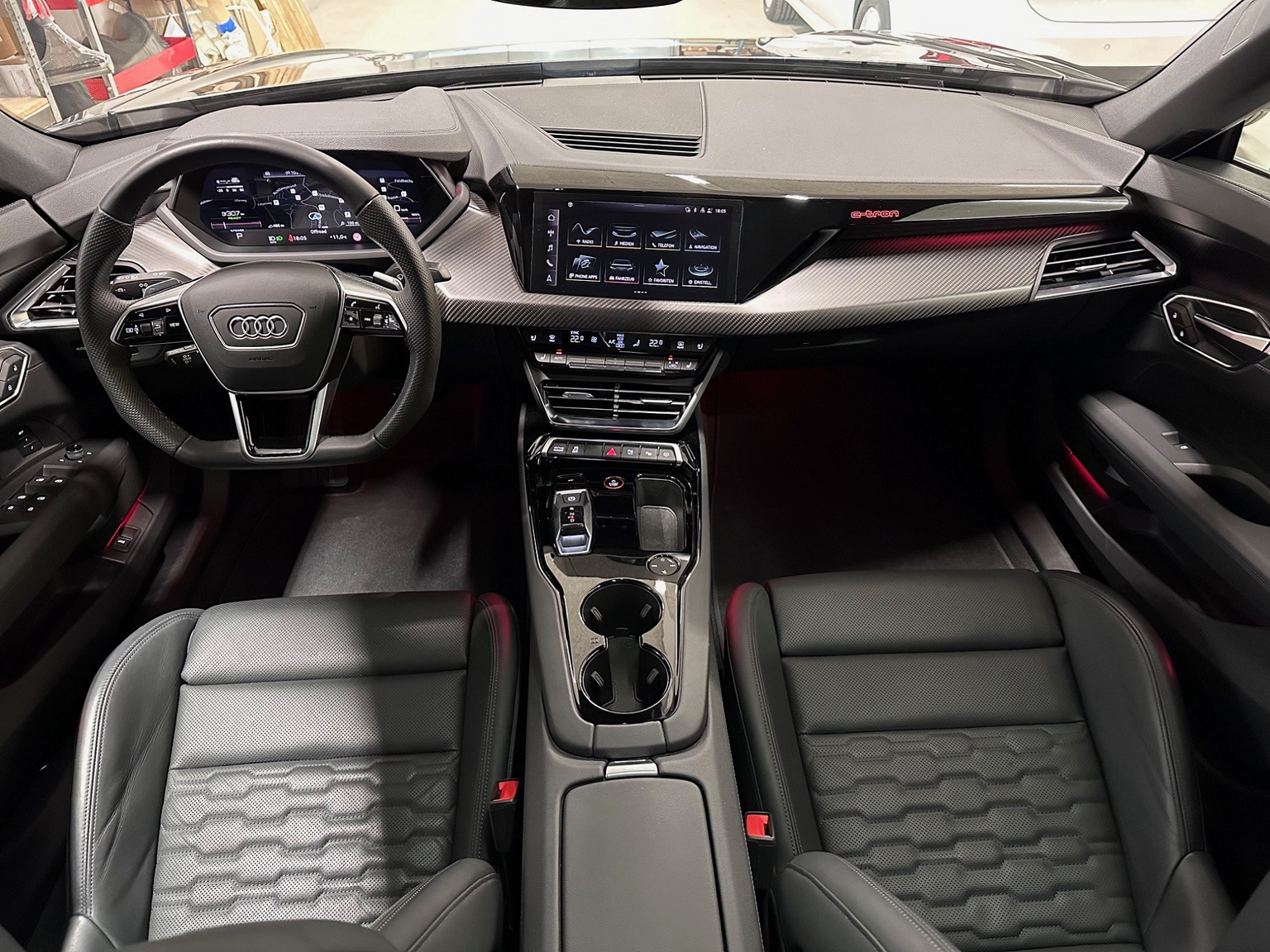 AUDI e-tron GT quattro