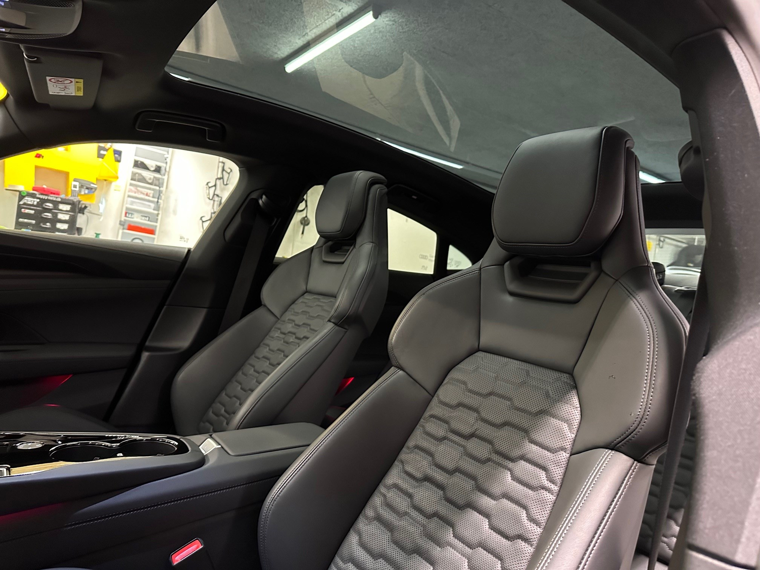 AUDI e-tron GT quattro