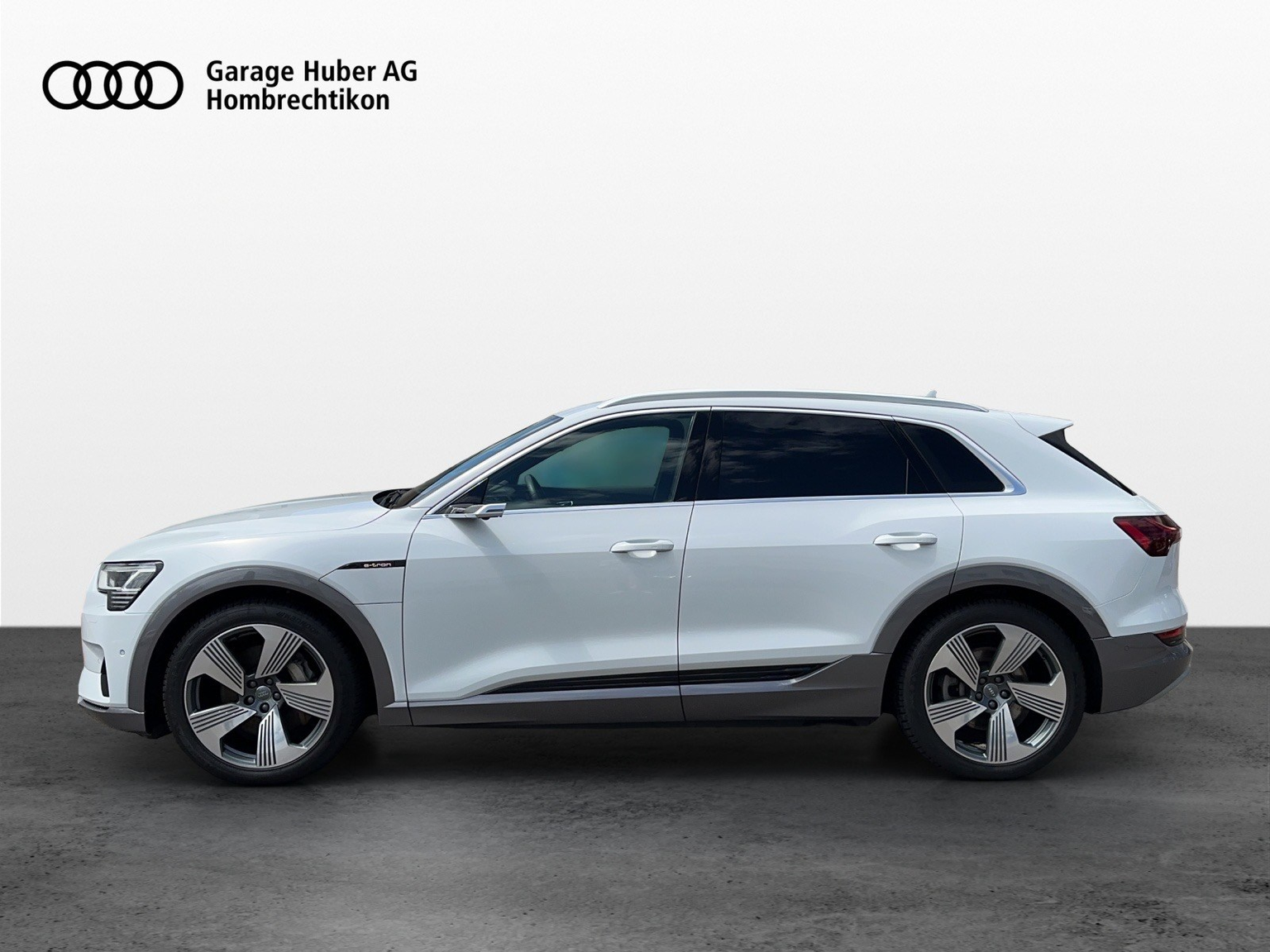 AUDI e-tron 55 quattro