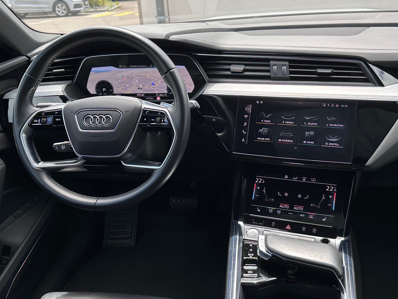 AUDI e-tron 55 quattro