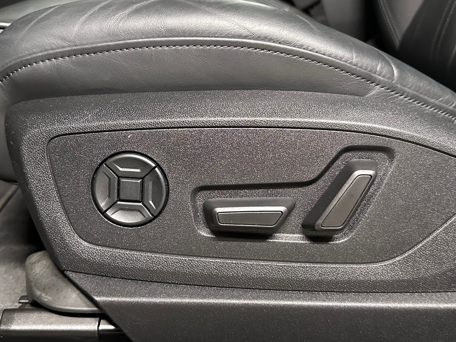 AUDI e-tron 55 Advanced quattro