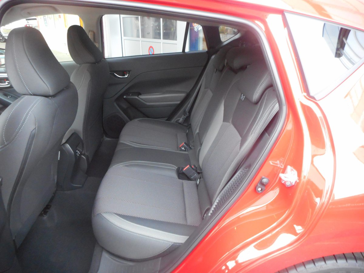 SUBARU Impreza 2.0i e-Boxer Swiss Plus