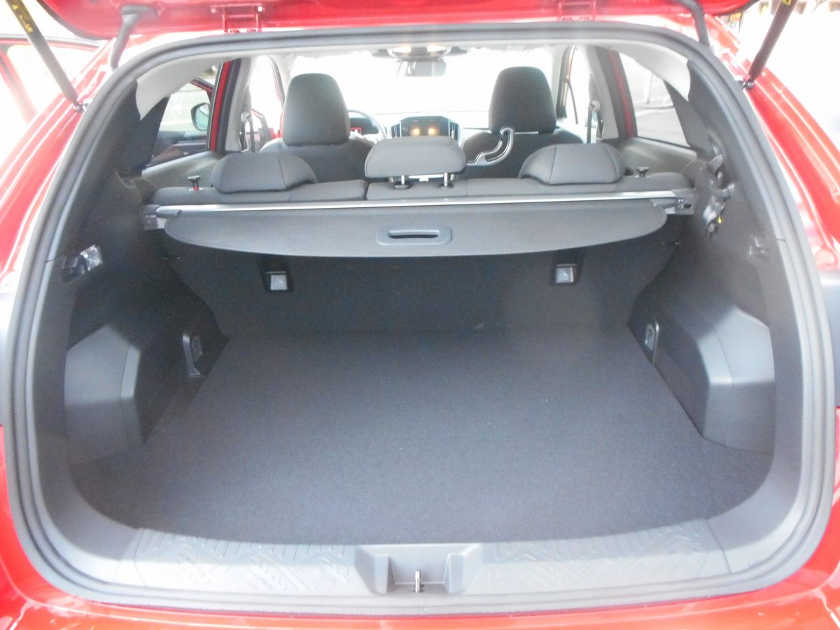 SUBARU Impreza 2.0i e-Boxer Swiss Plus