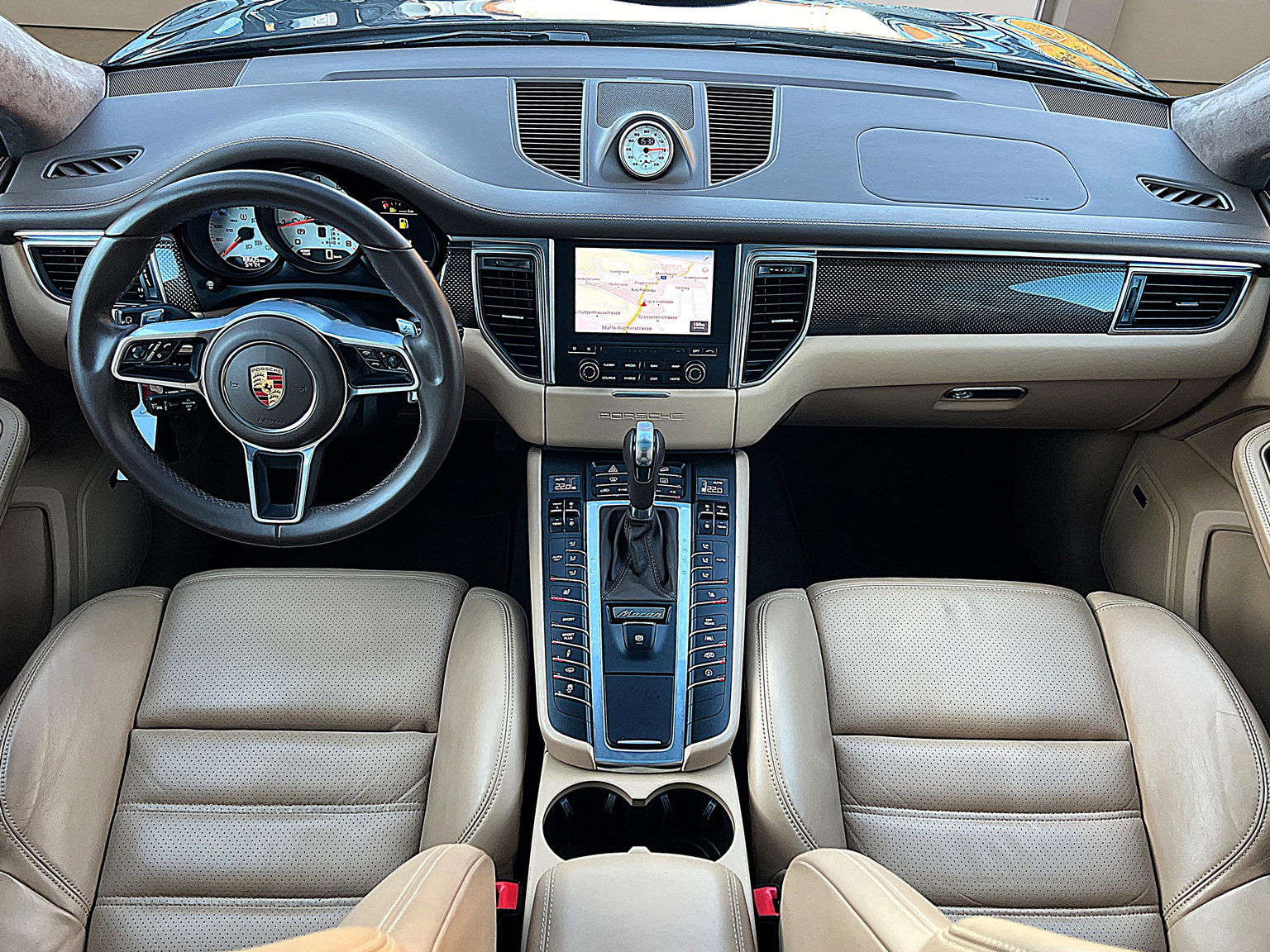 PORSCHE Macan Turbo Performance PDK * Porsche APPROVED bis 06.08.2025 *