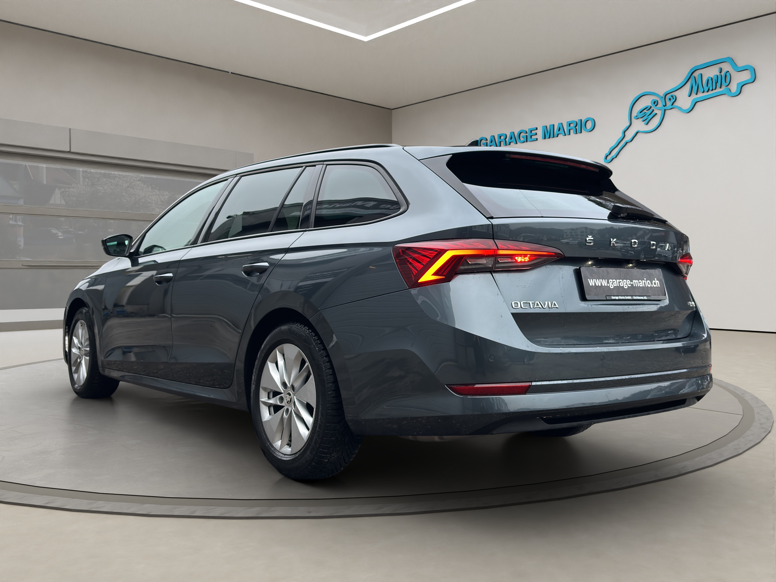 SKODA Octavia Combi 2.0 TDI DSG Ambition 4x4