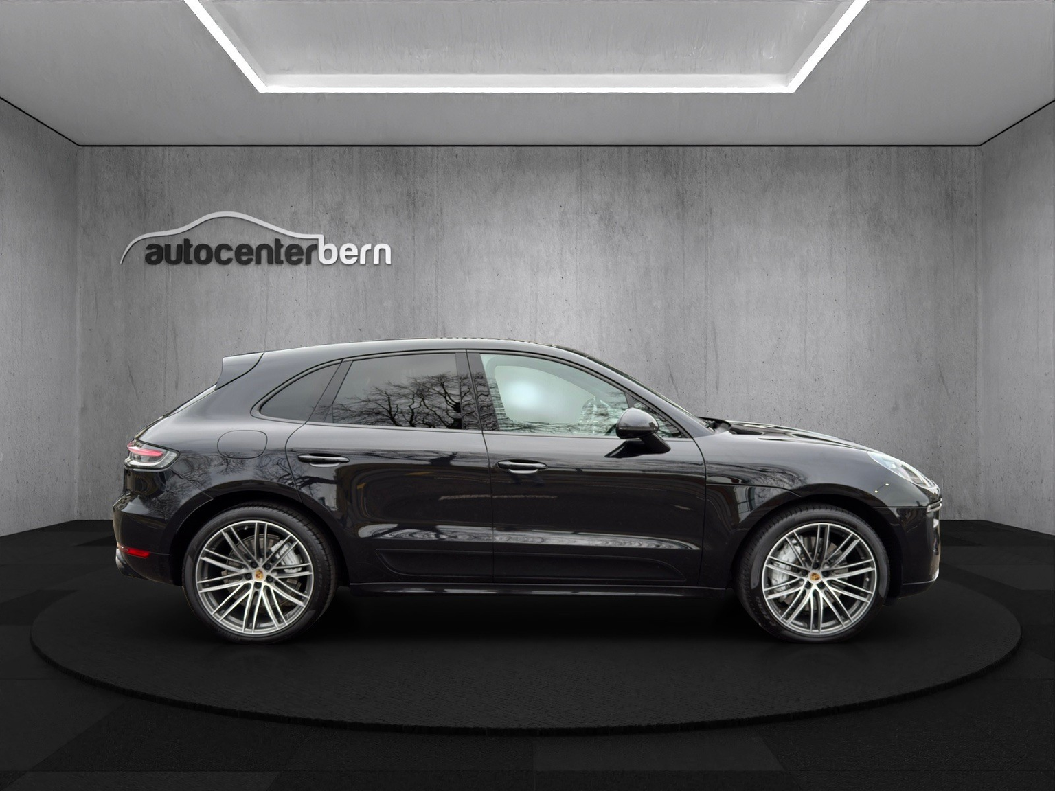 PORSCHE Macan Turbo PDK