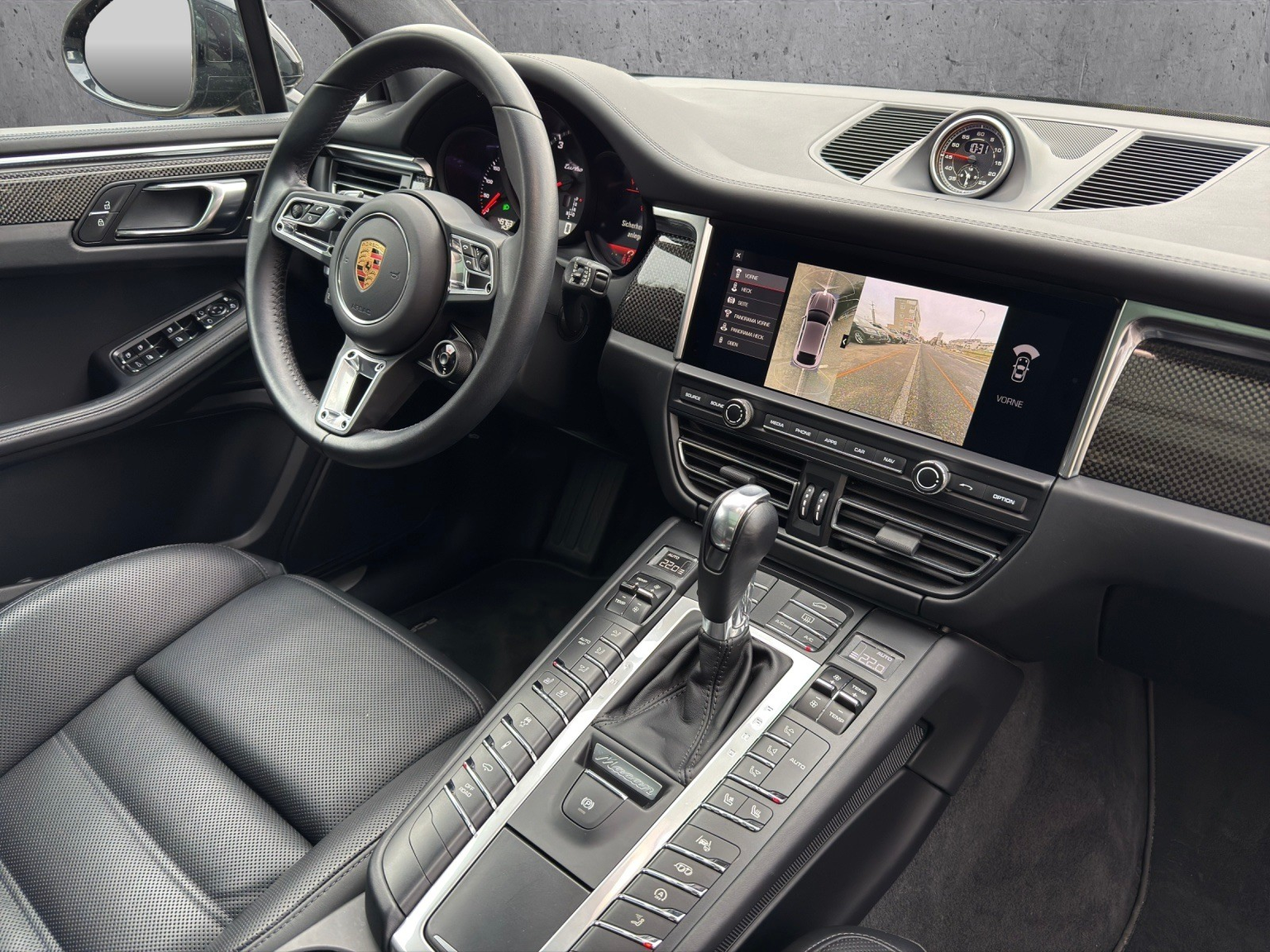 PORSCHE Macan Turbo PDK