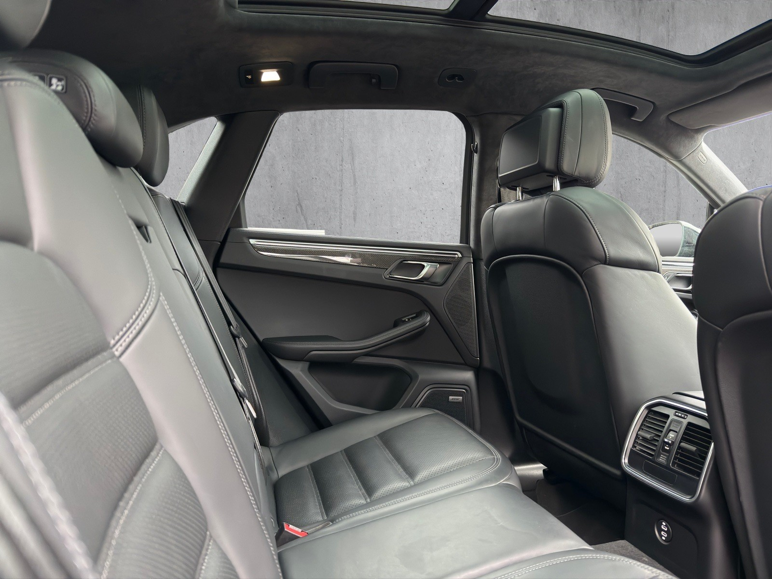 PORSCHE Macan Turbo PDK