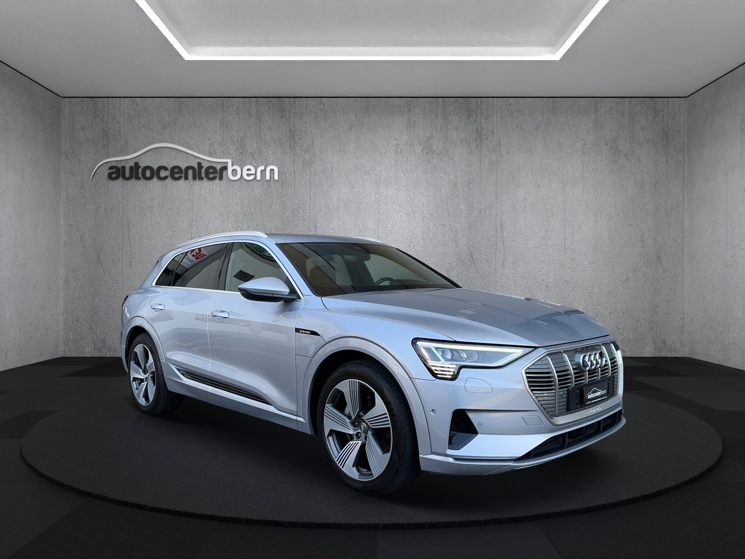AUDI e-tron 55 S Line quattro