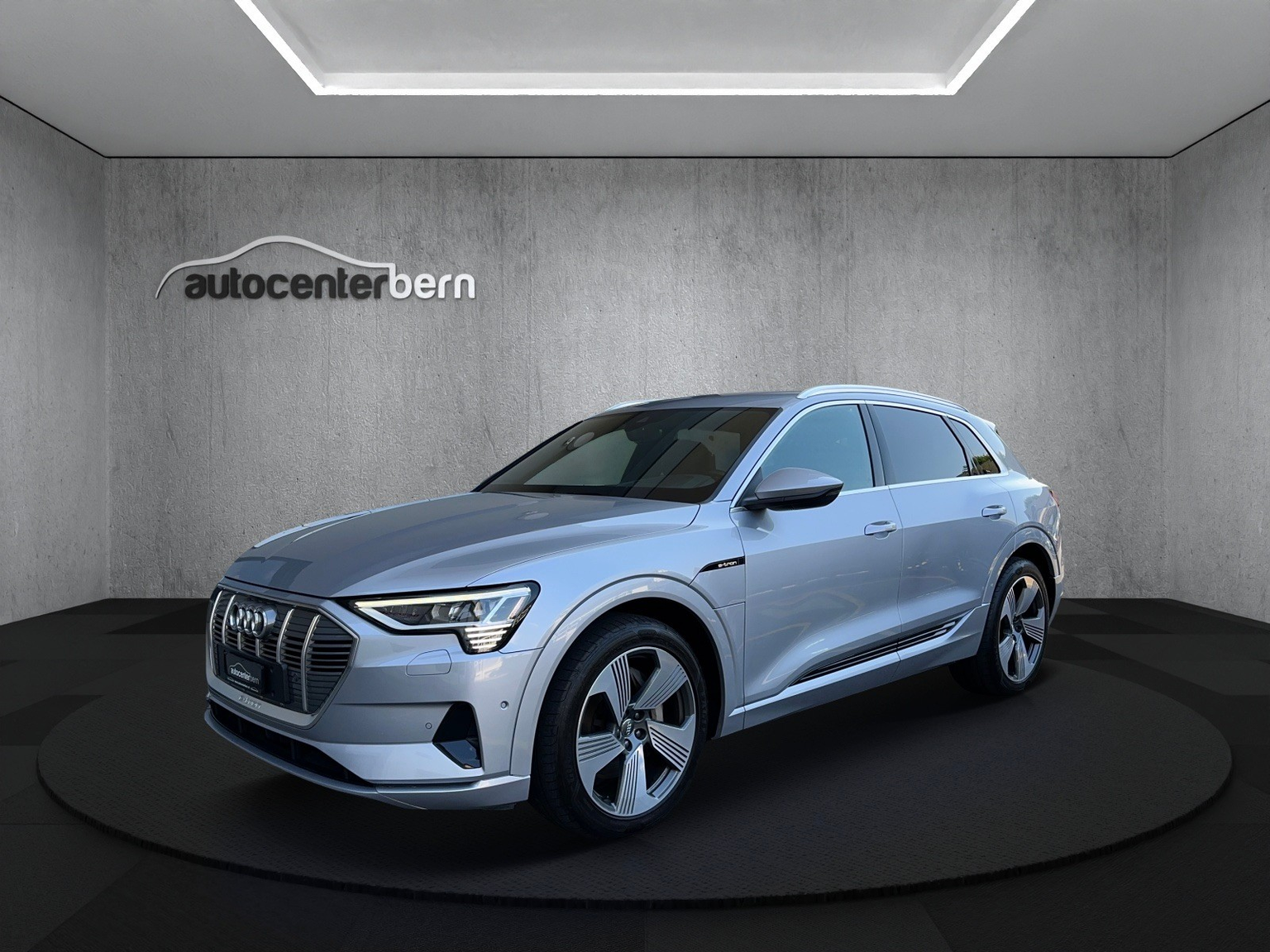 AUDI e-tron 55 S Line quattro