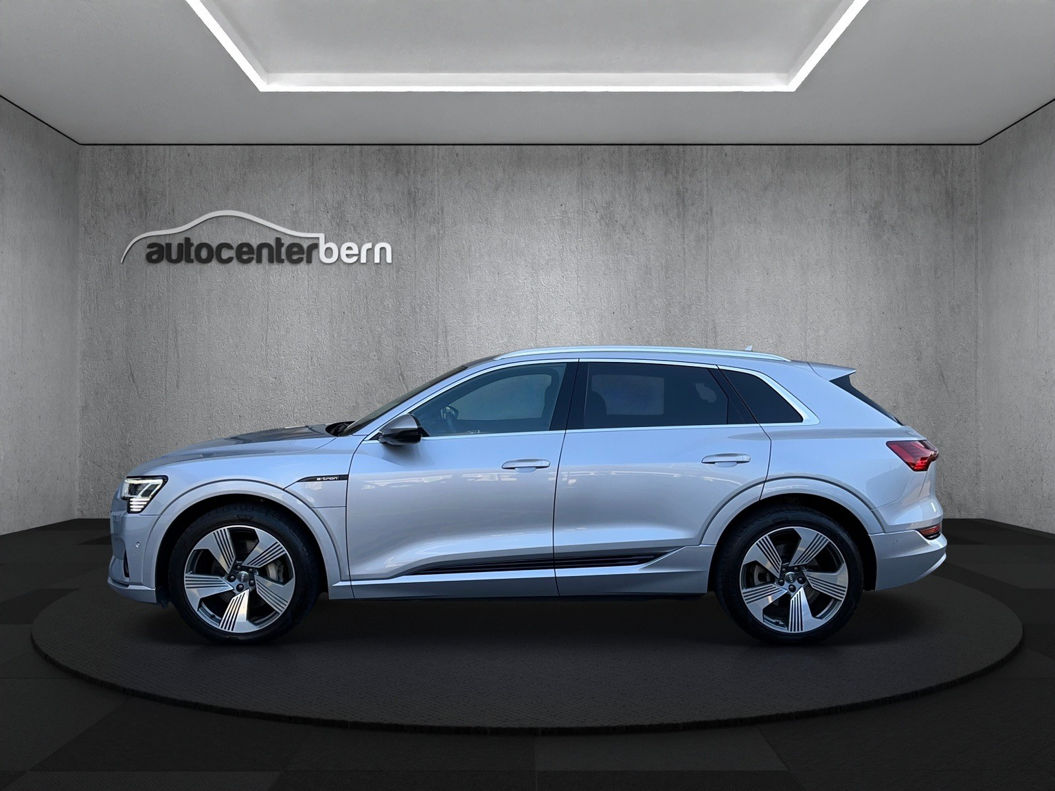 AUDI e-tron 55 S Line quattro