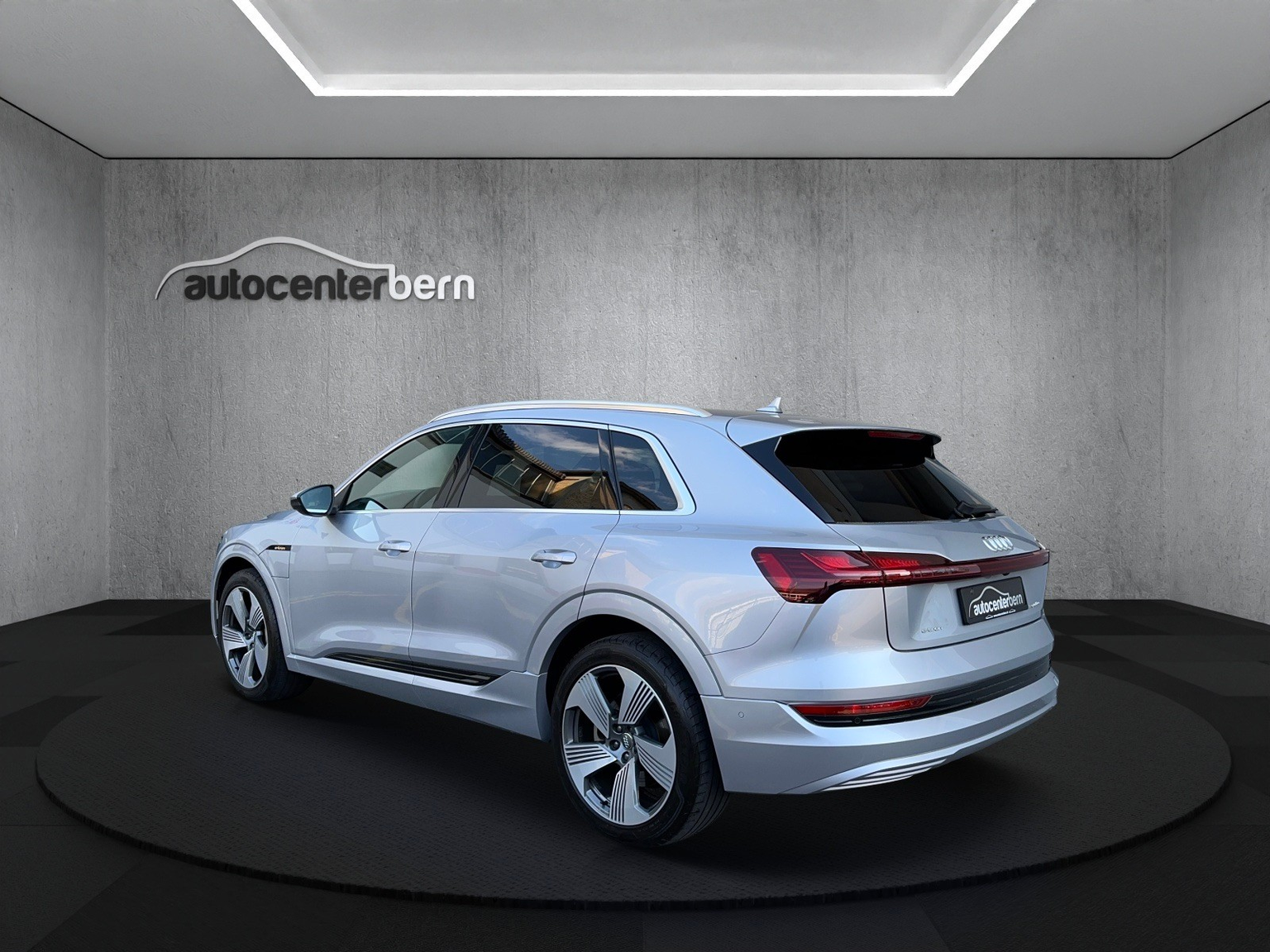 AUDI e-tron 55 S Line quattro