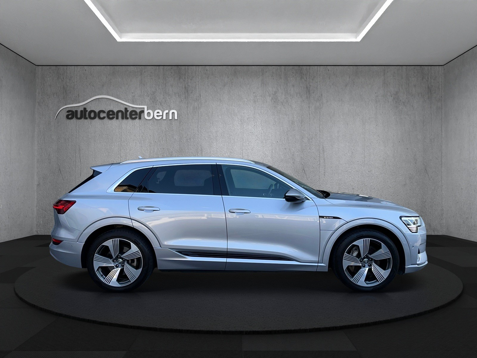 AUDI e-tron 55 S Line quattro