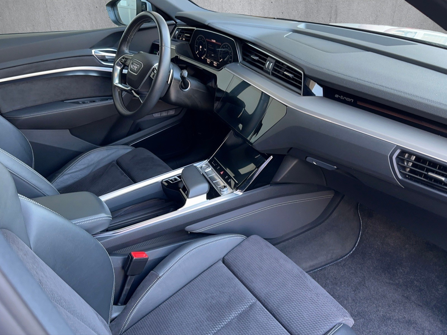 AUDI e-tron 55 S Line quattro