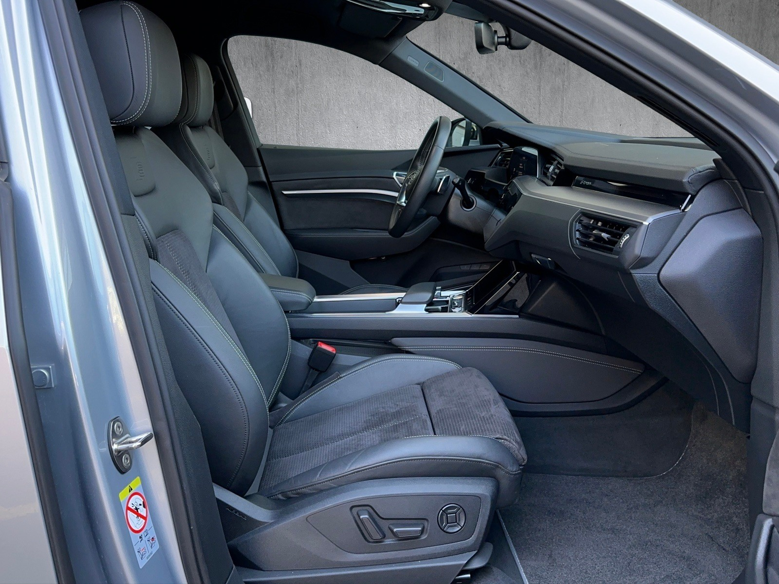 AUDI e-tron 55 S Line quattro