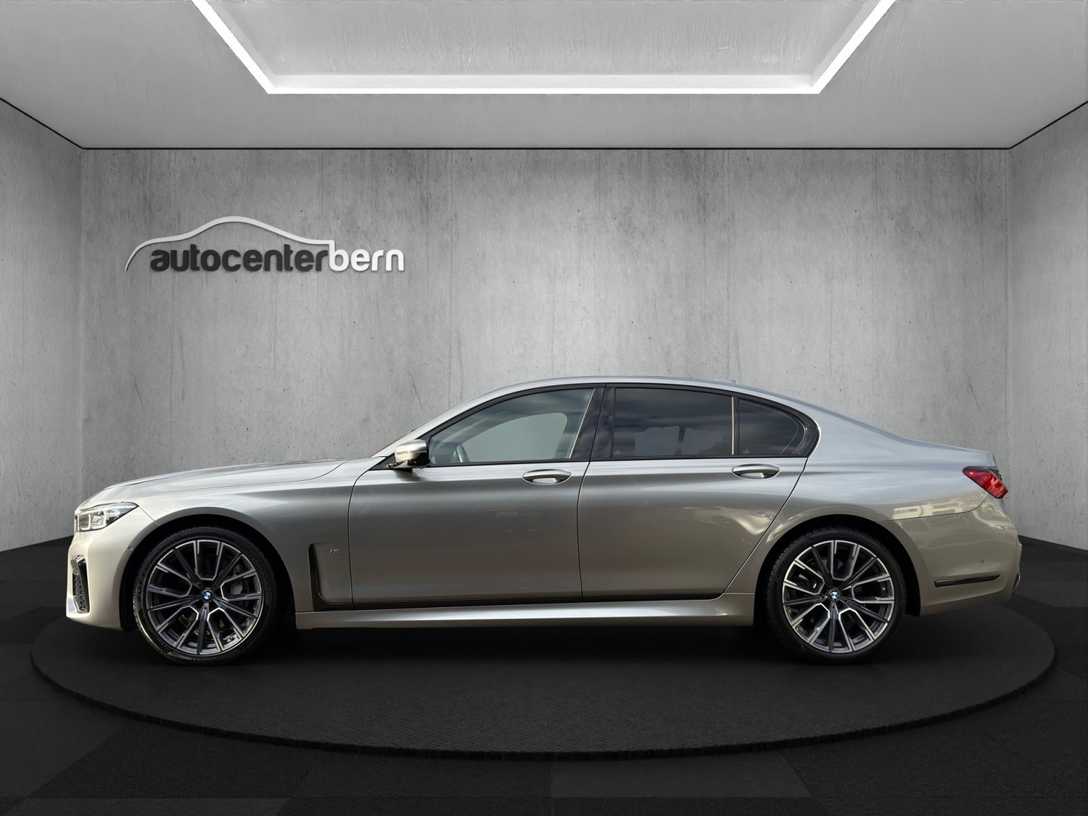 BMW 730d xDrive 48V M Sport Steptronic